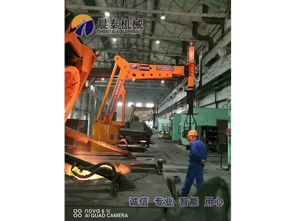 電爐智能撈渣機